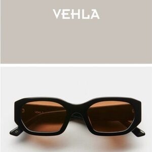 Vehla Felix Black/Choc Sunglasses